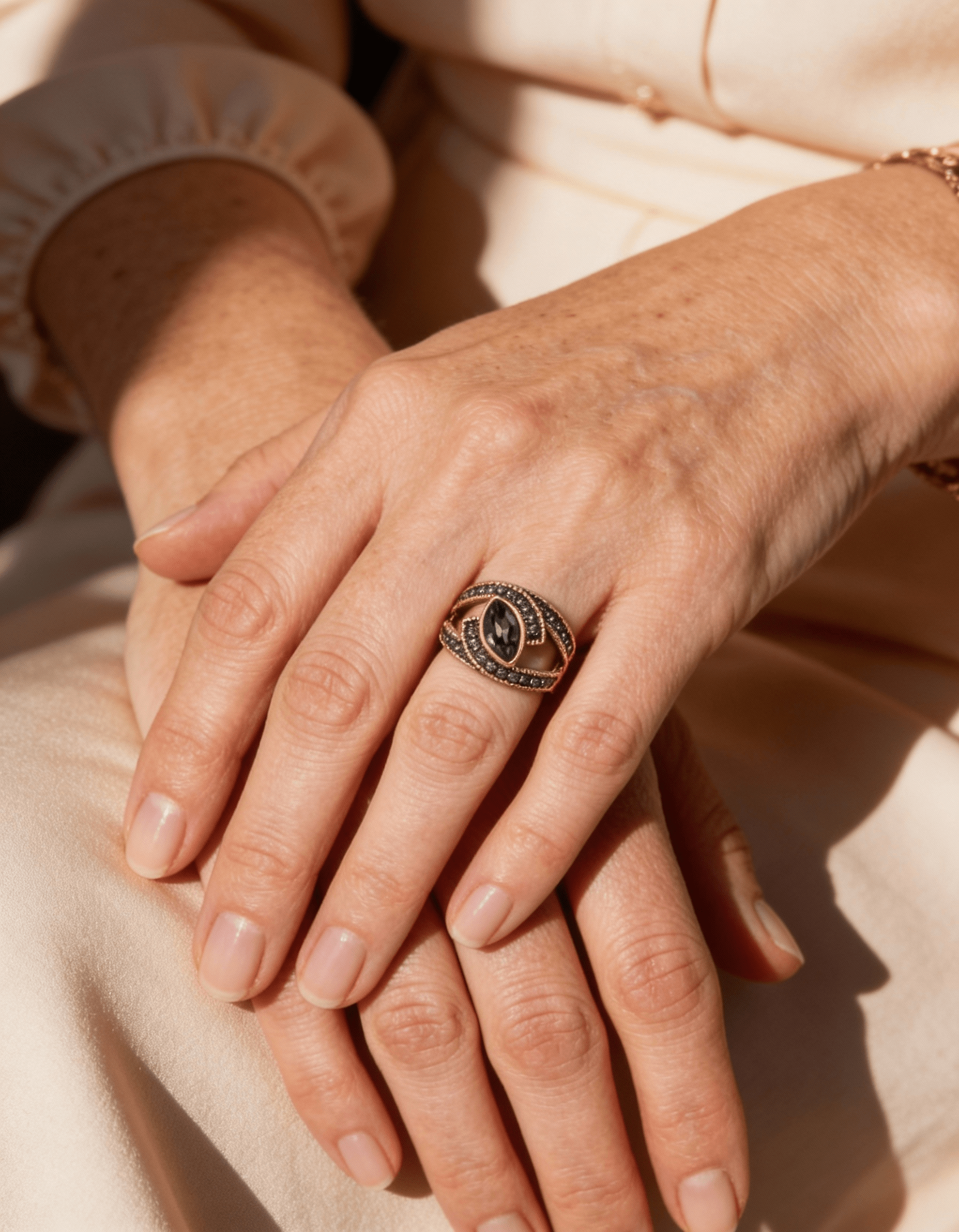 Elegant Black Crystal Ring
