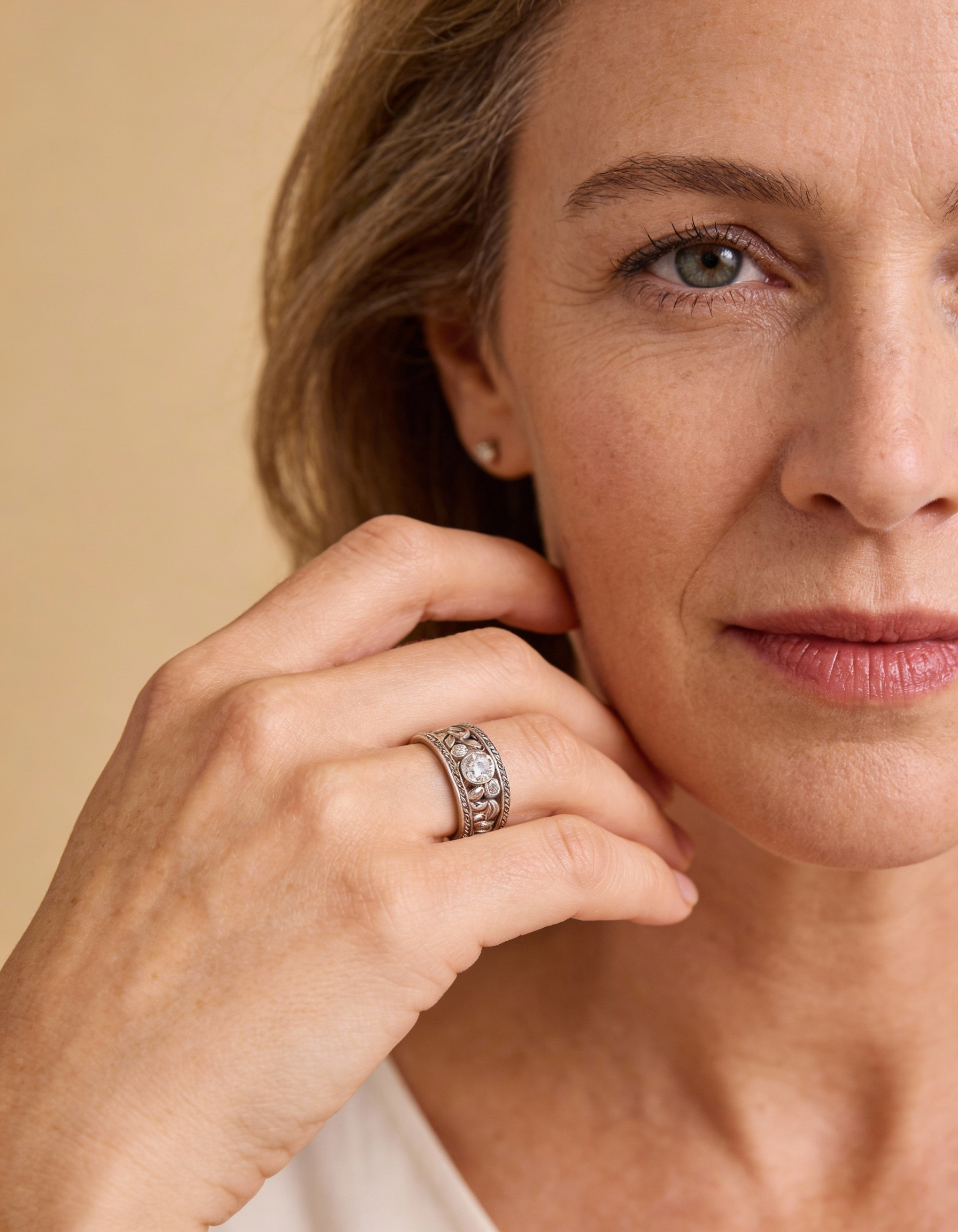 Vintage Silver Cubic Zirconia Ring