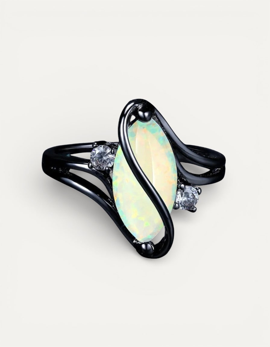 Vintage Black Silver Opal and Crystal Detail Ring