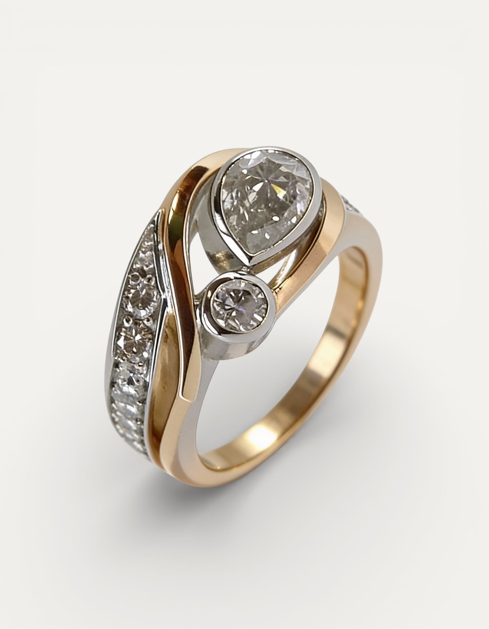 Vintage Irregular Gold and Silver Cubic Zirconia Ring