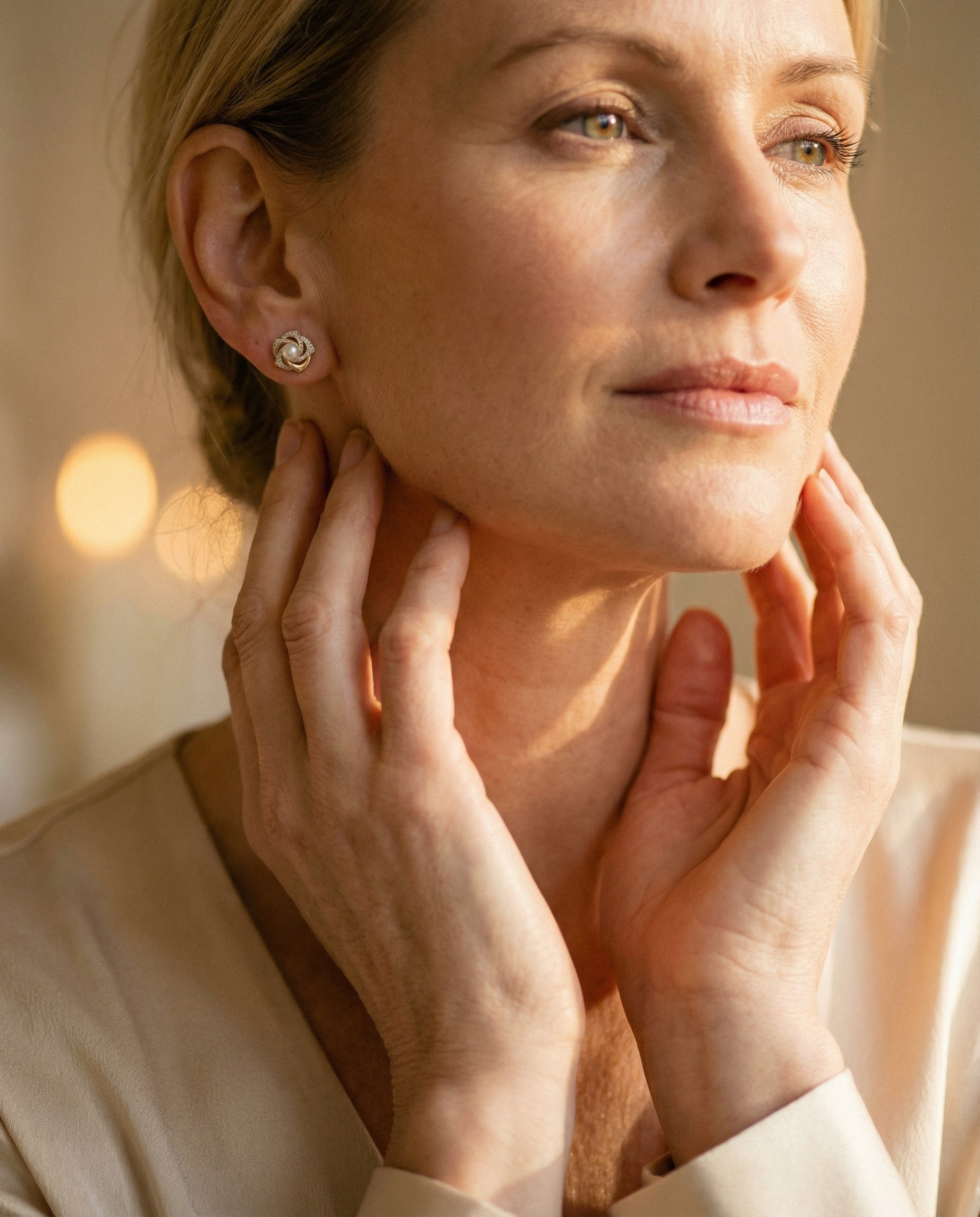 Elegant Sparkling Spiral Pearl Earrings