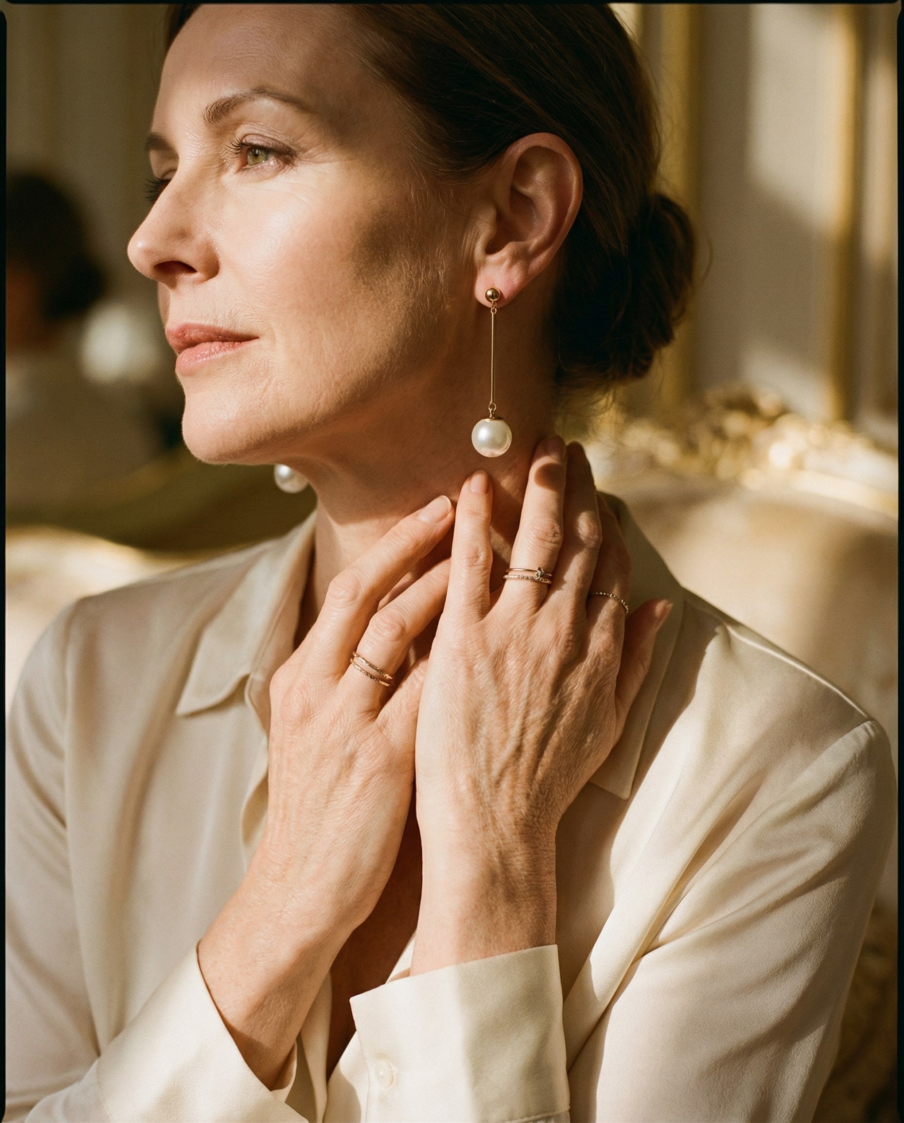 Luxury Hand-Mounted Special Pearl Drop Earrings