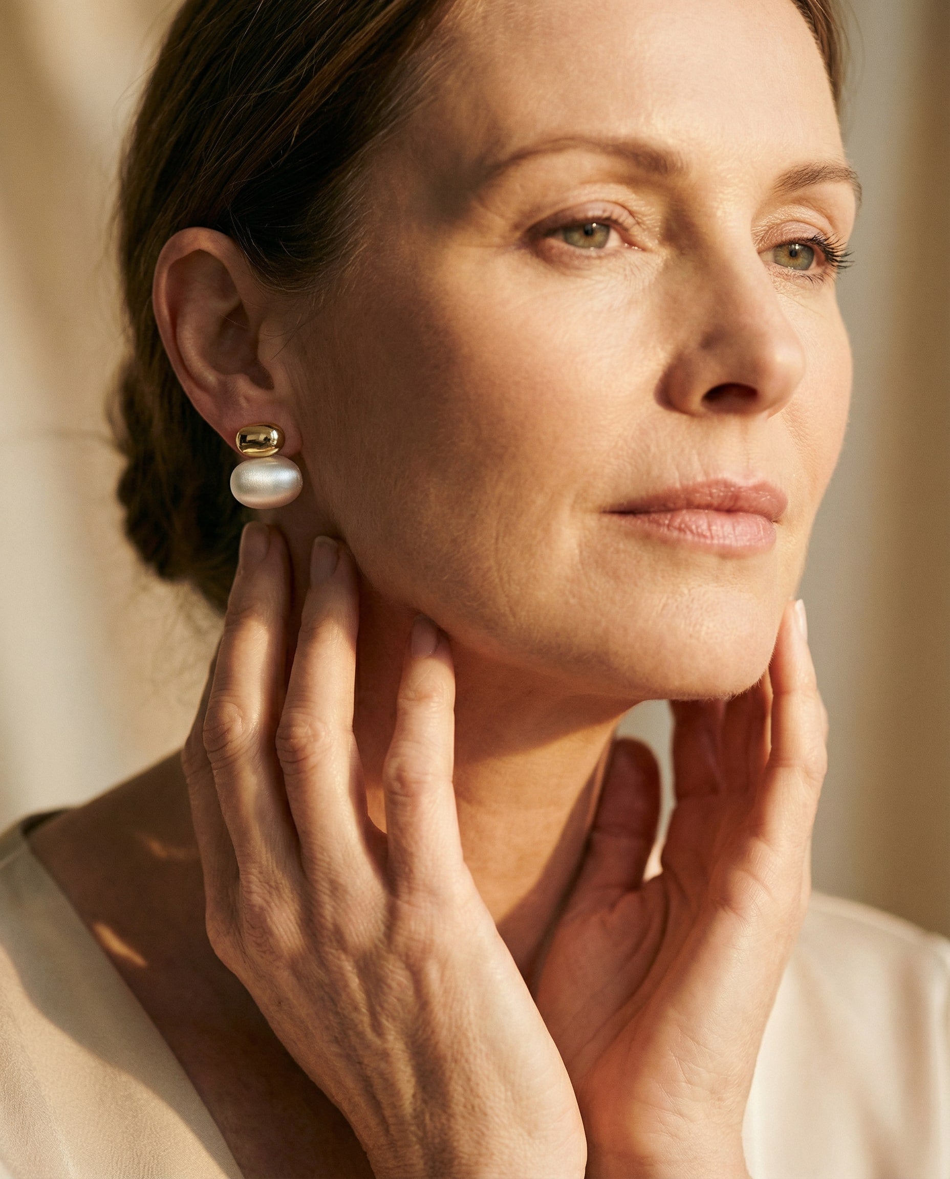 Gold Oval Pearl Earrings