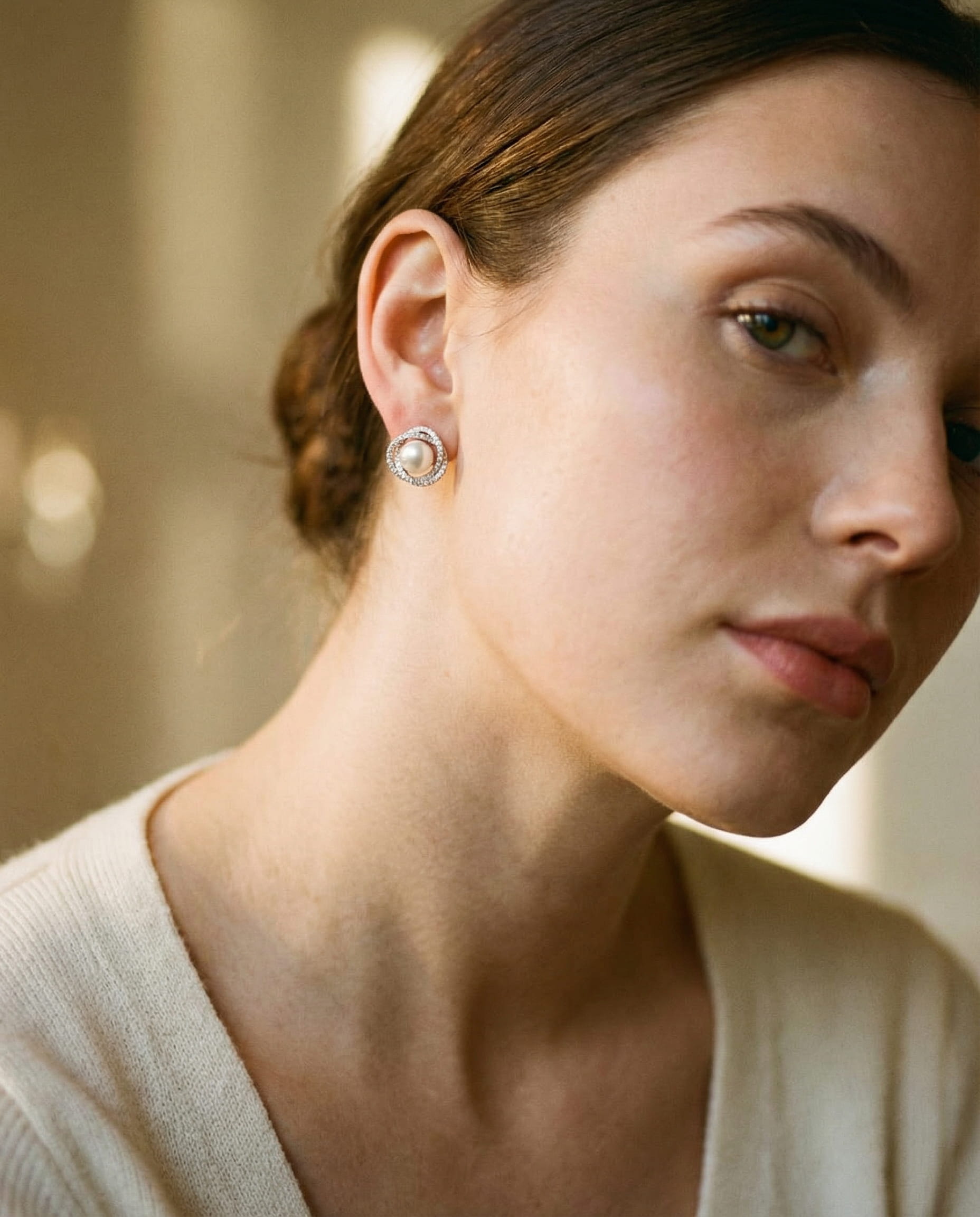 Elegant Sparkling Spiral Pearl Earrings