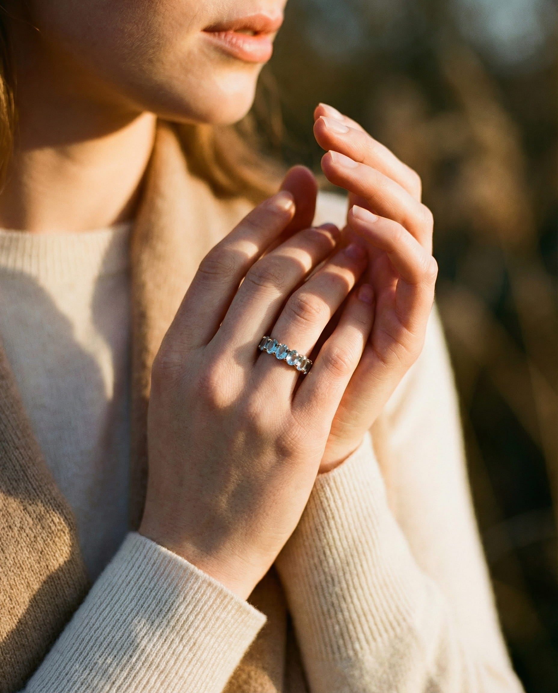 Vintage Gold Blue Glass Inlay Ring