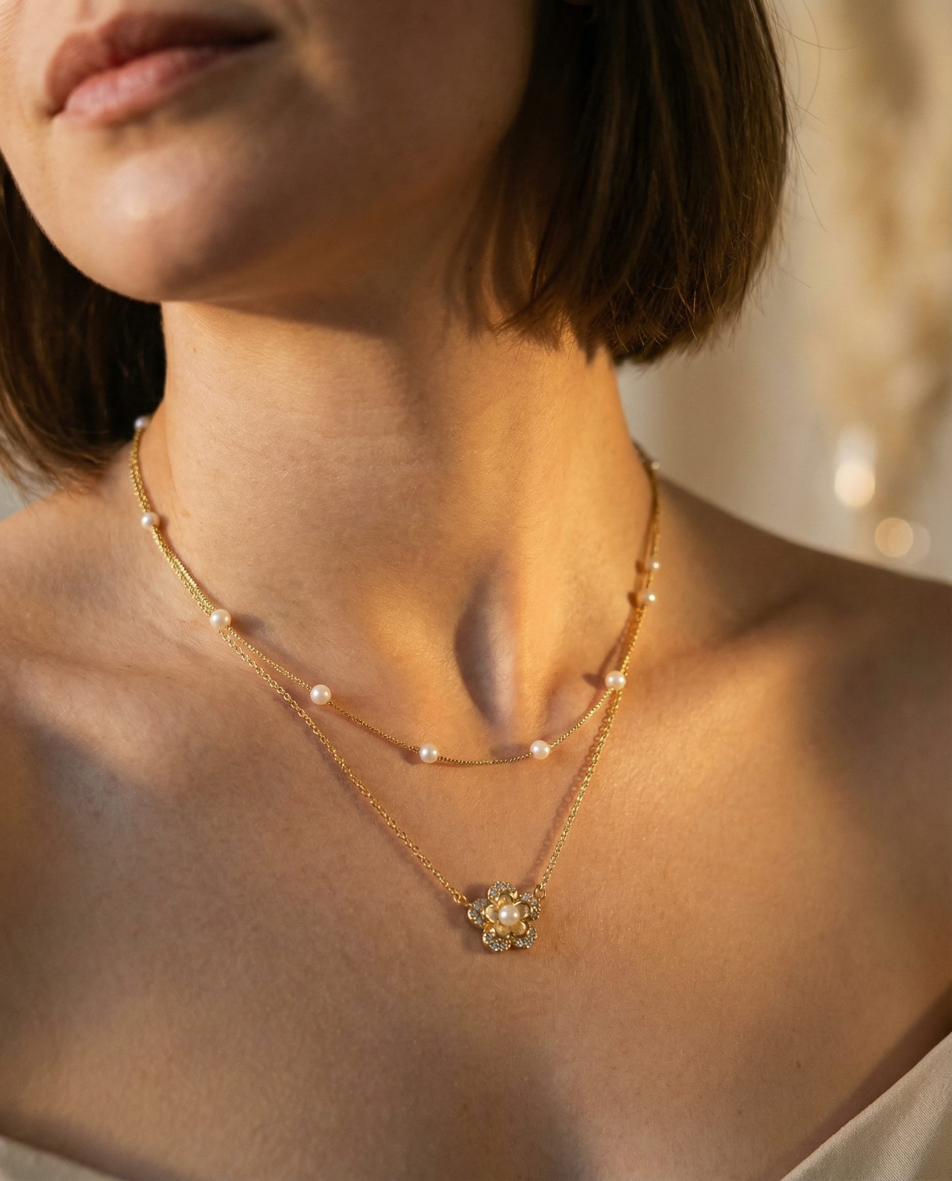 Double-Layer Pearl Flower Necklace