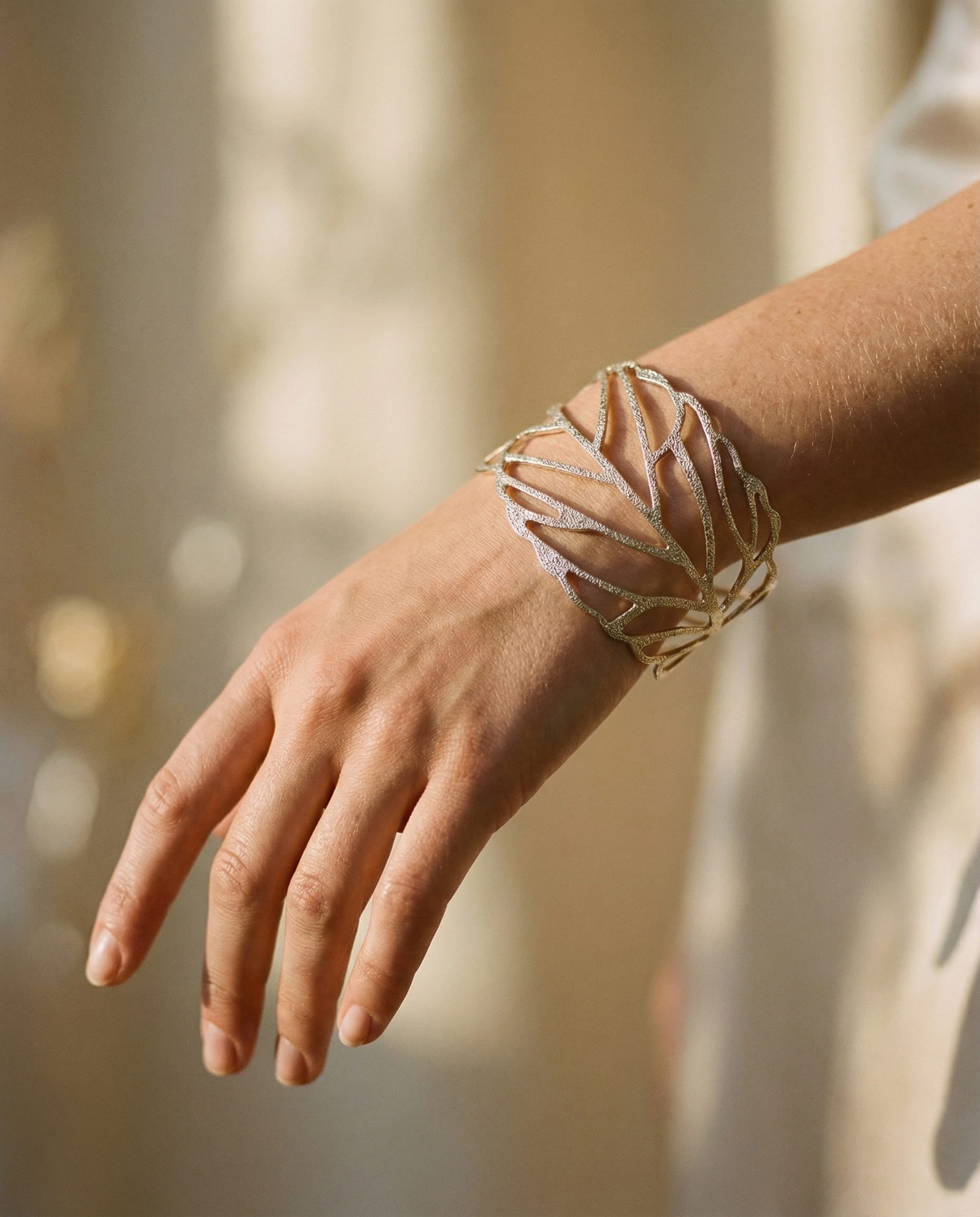 Vintage Leaf Design Bangle