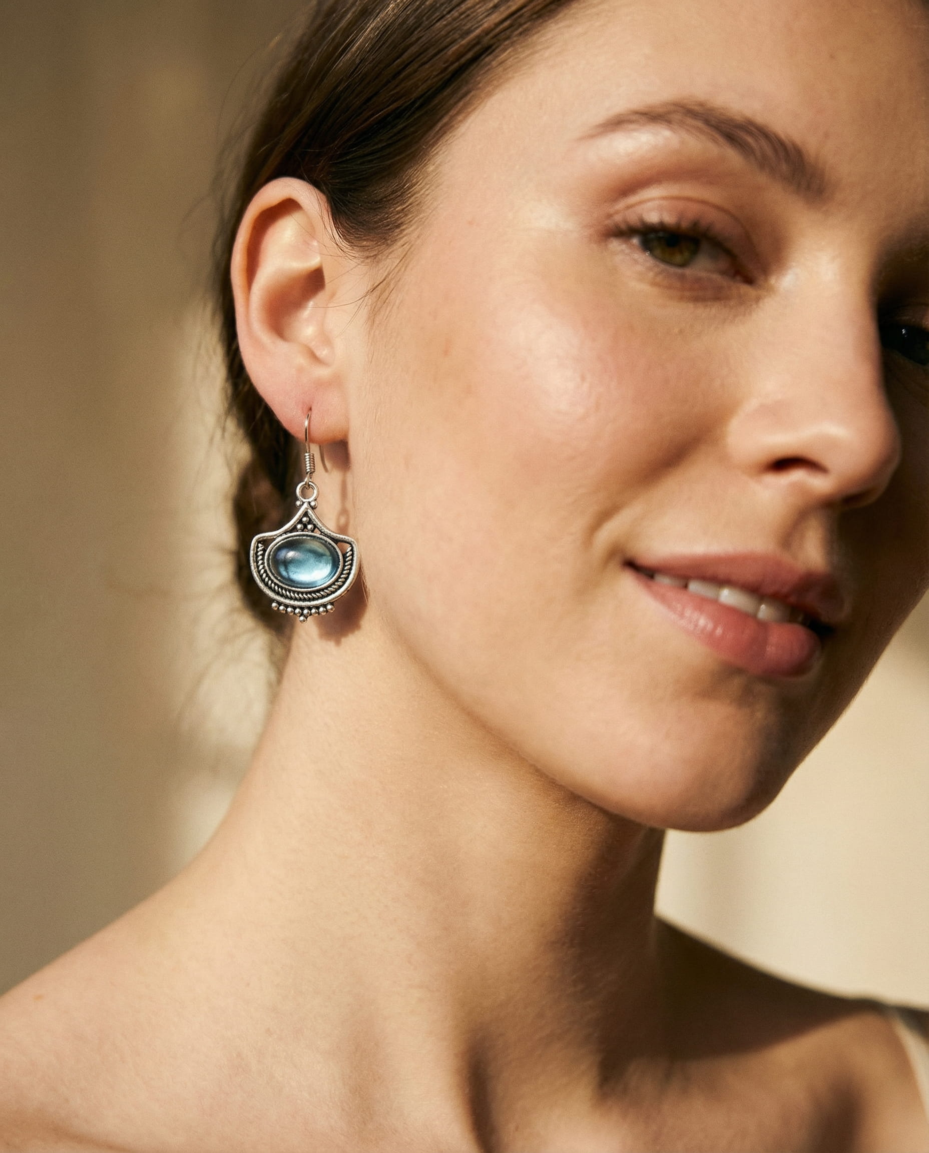 Vintage Blue Oval Gemstone Necklace and Earrings Set