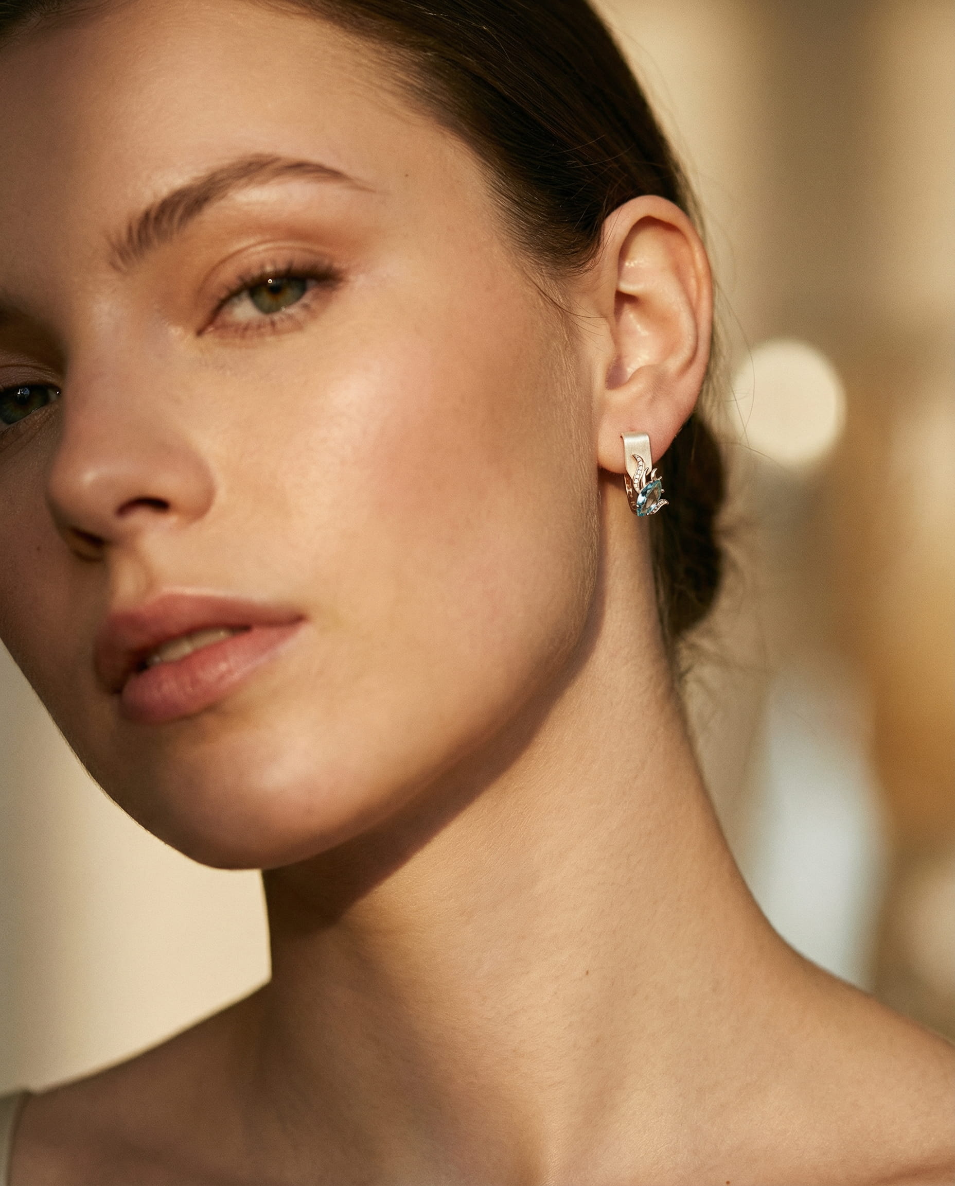 Elegant Turquoise Crystal Gold Earrings