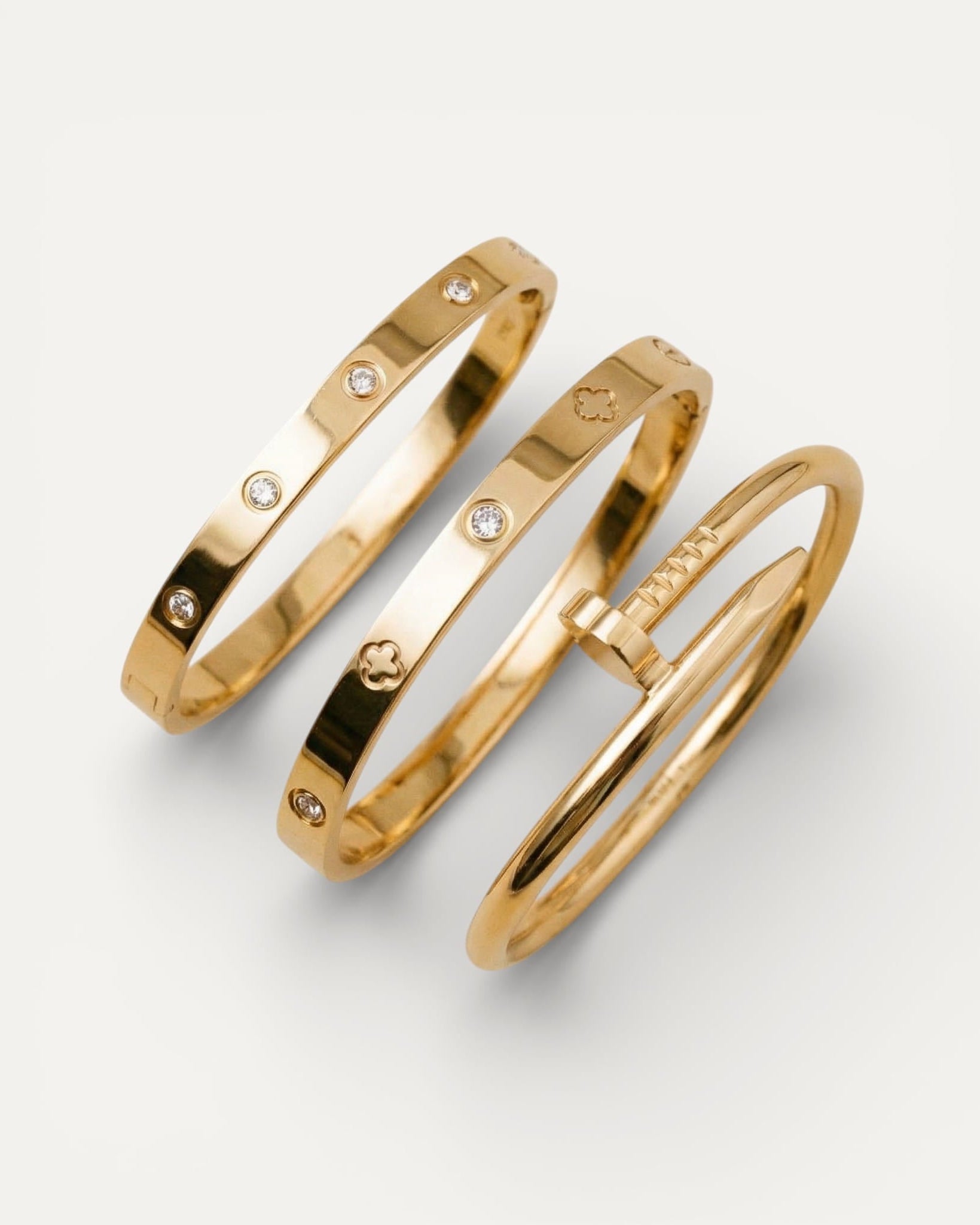 Pulseiras Prego com Trevo de Quatro Folhas Banhadas a Ouro 18K