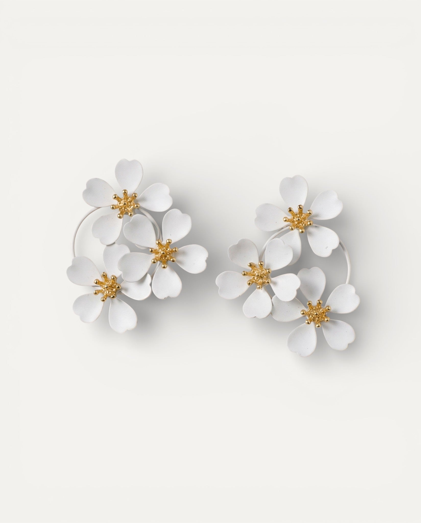 Vintage White Flower Earrings
