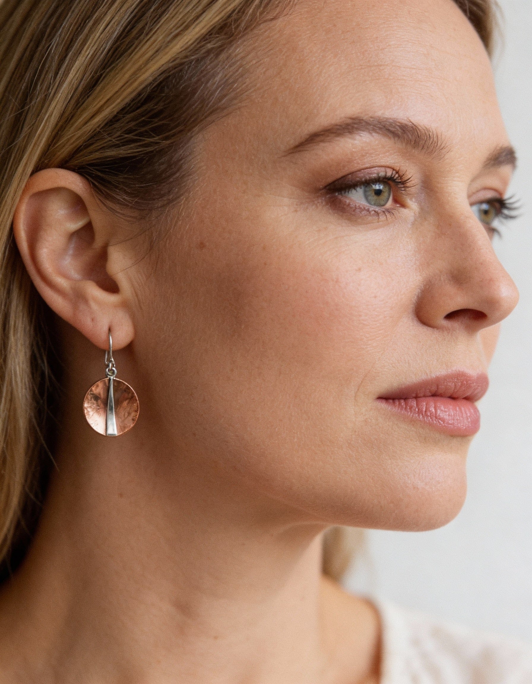 Vintage Round Rose Gold Sparkle Earrings