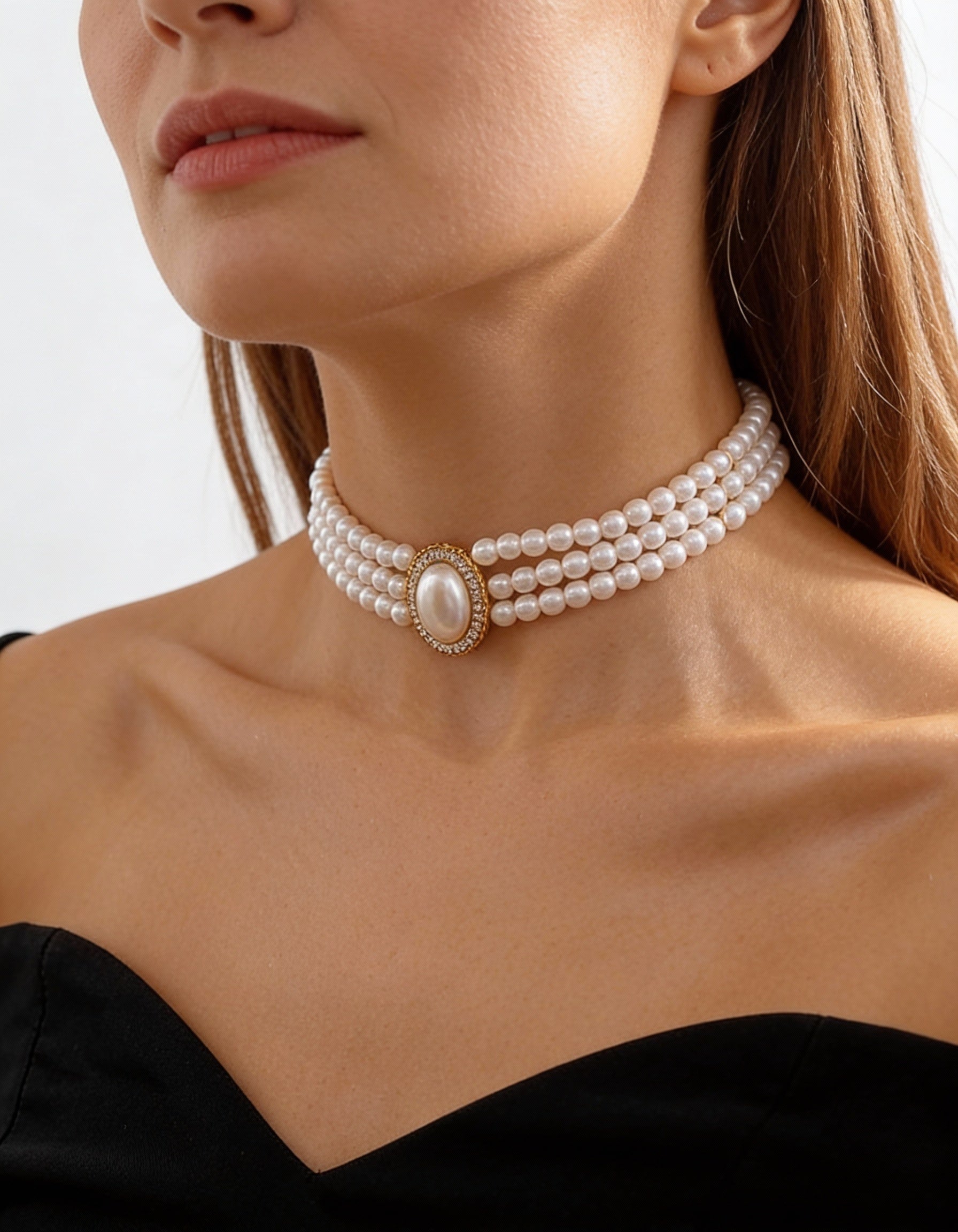 Elegant Three Pearl Necklace