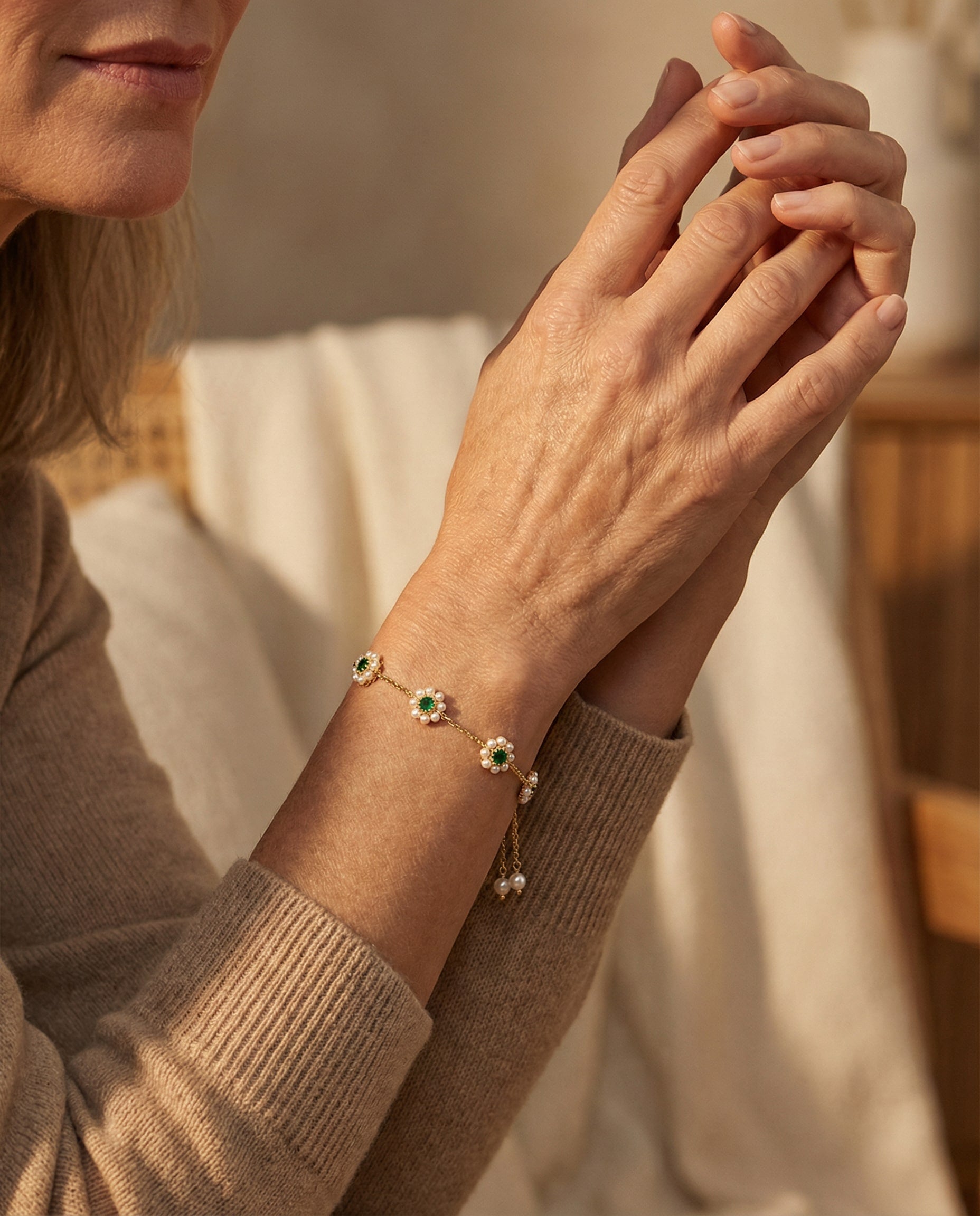 Elegant Green Crystal Bracelet