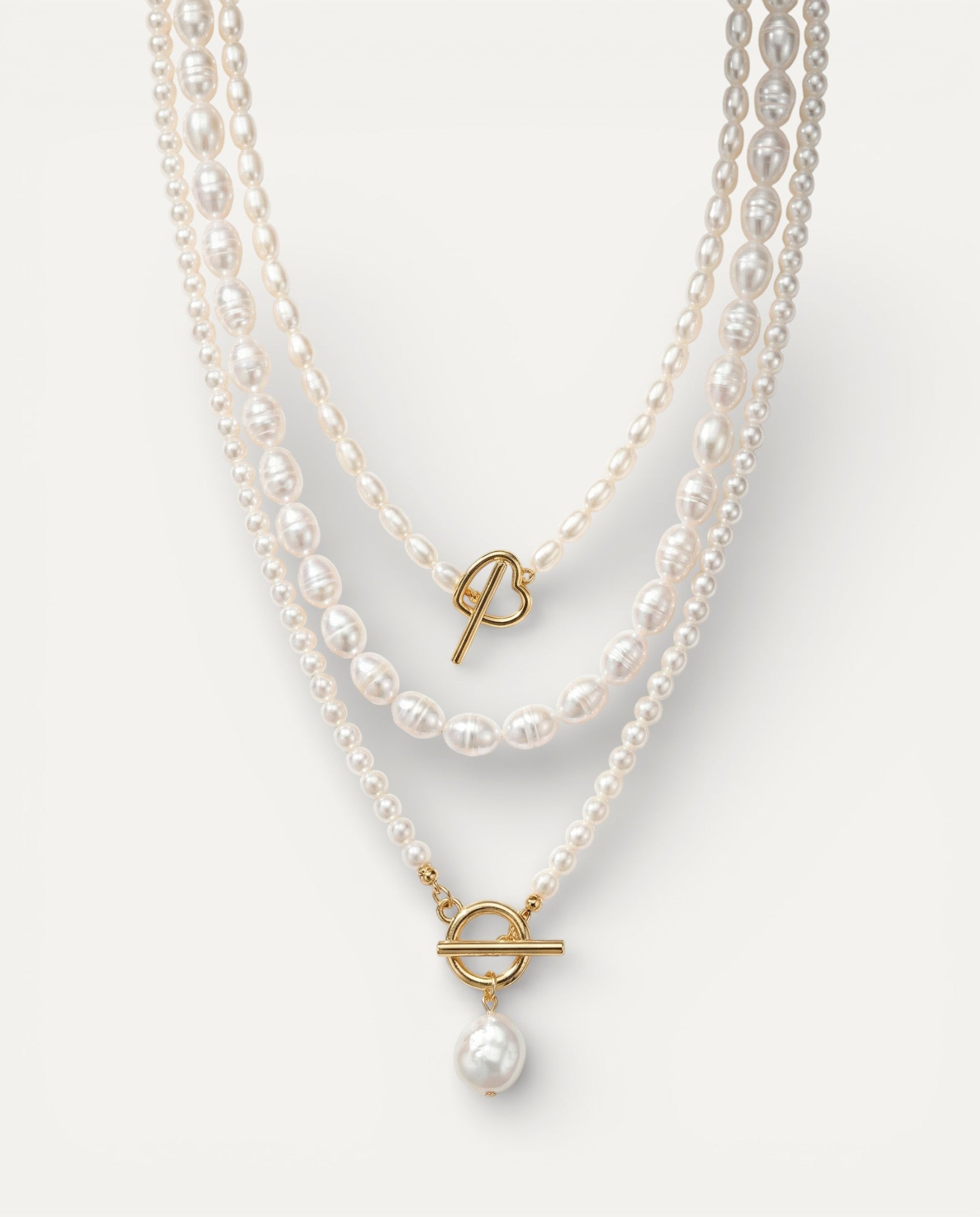 Elegant Pearl Necklace