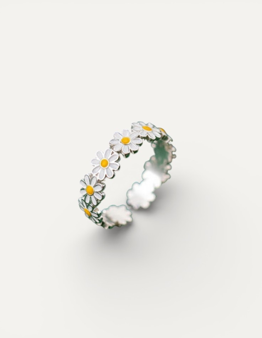 Silver Daisy Ring