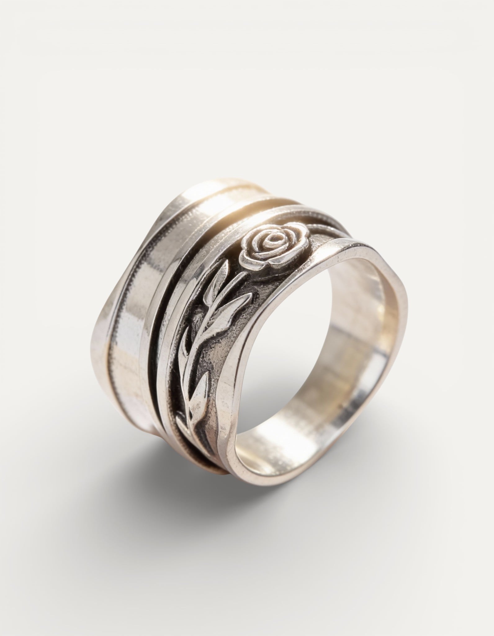 Silver Floral Engraving Ring
