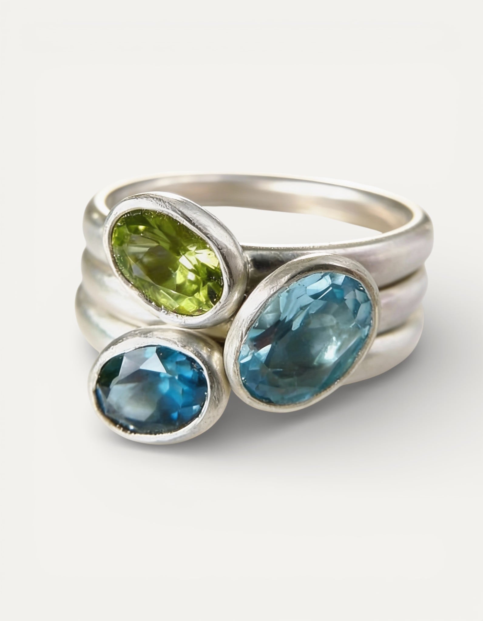 Vintage Silver Oval Cubic Zirconia Stone Ring