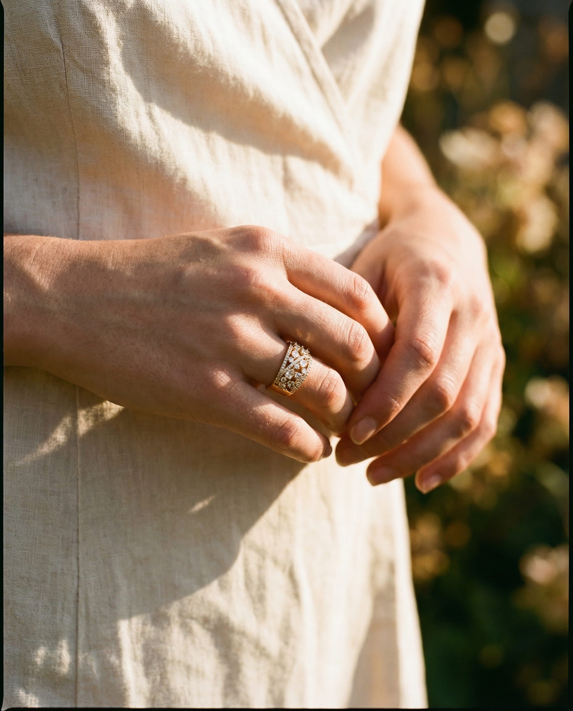 Hollow Gold White Crystal Ring