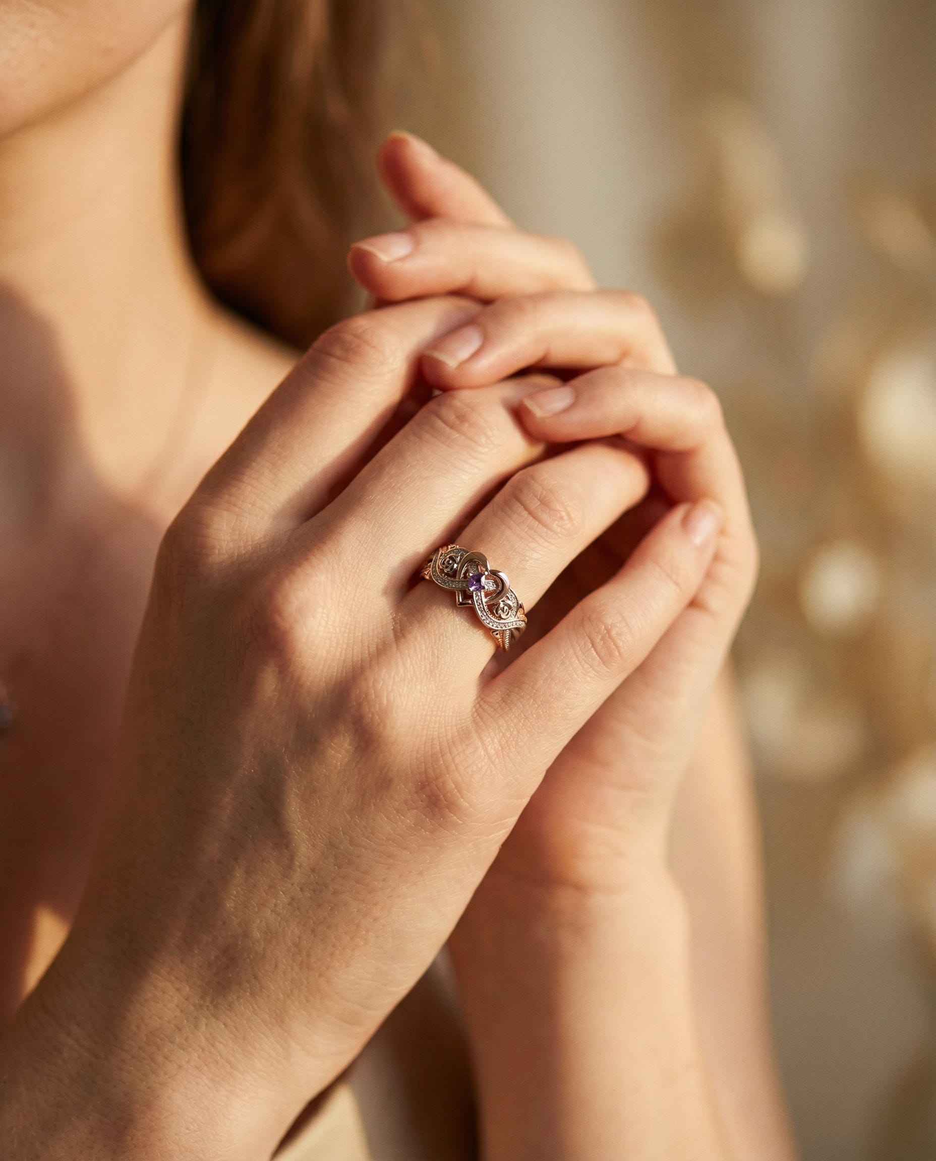 Elegant Sparkling Rose Gold Heart Ring