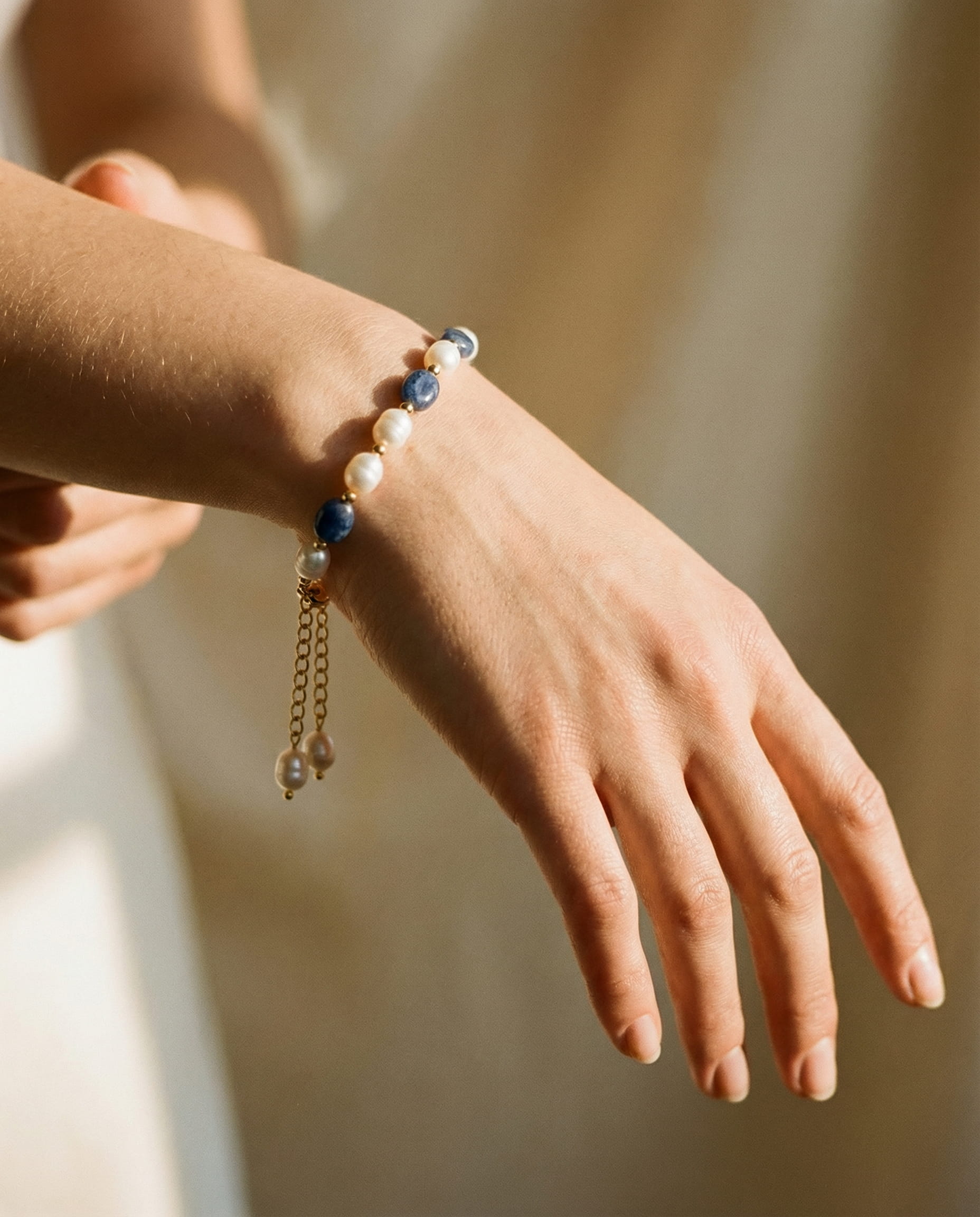 Elegant Ocean Pearl Bracelet