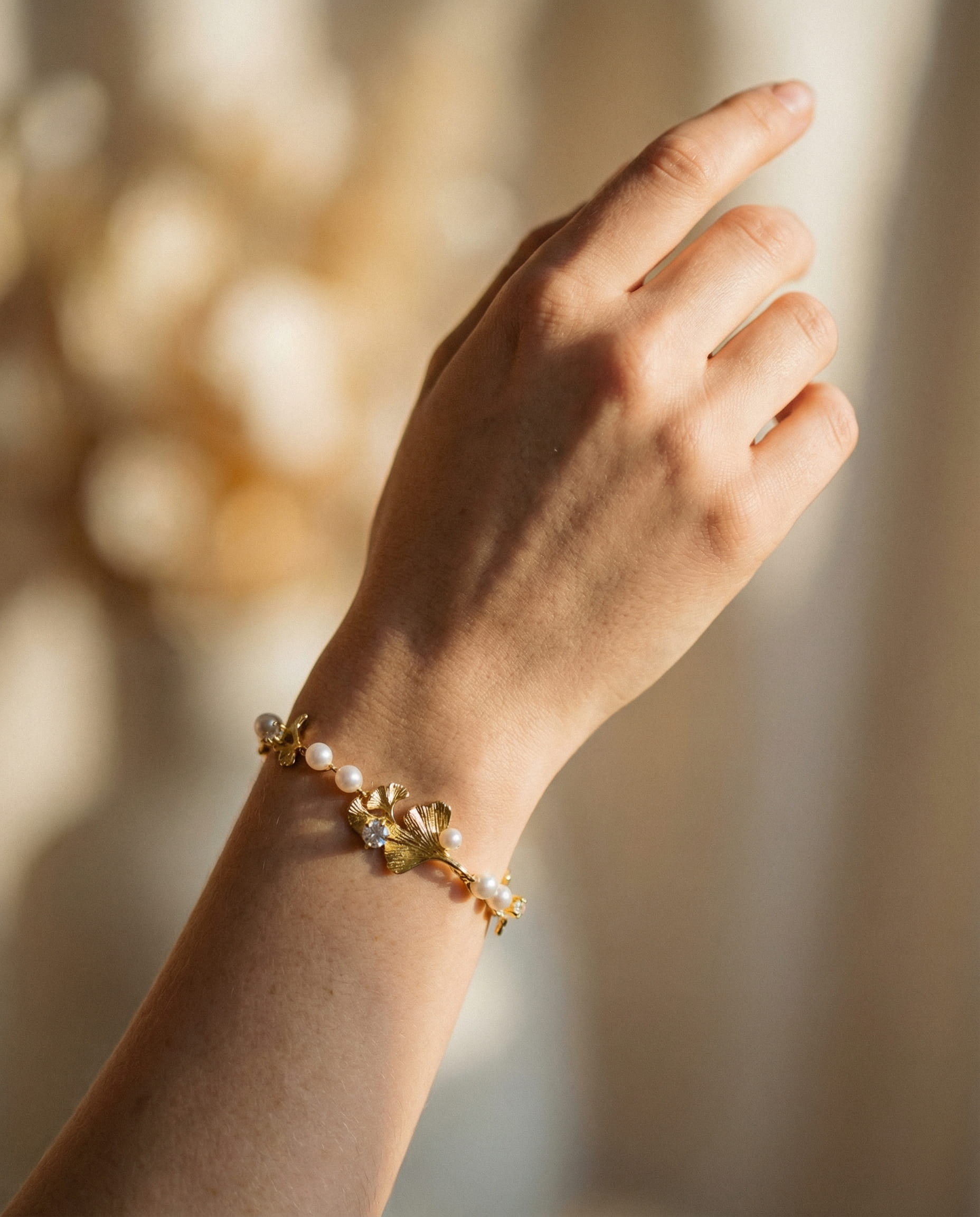 Classic Gold Ginkgo Leaf and Pearl Bracelet