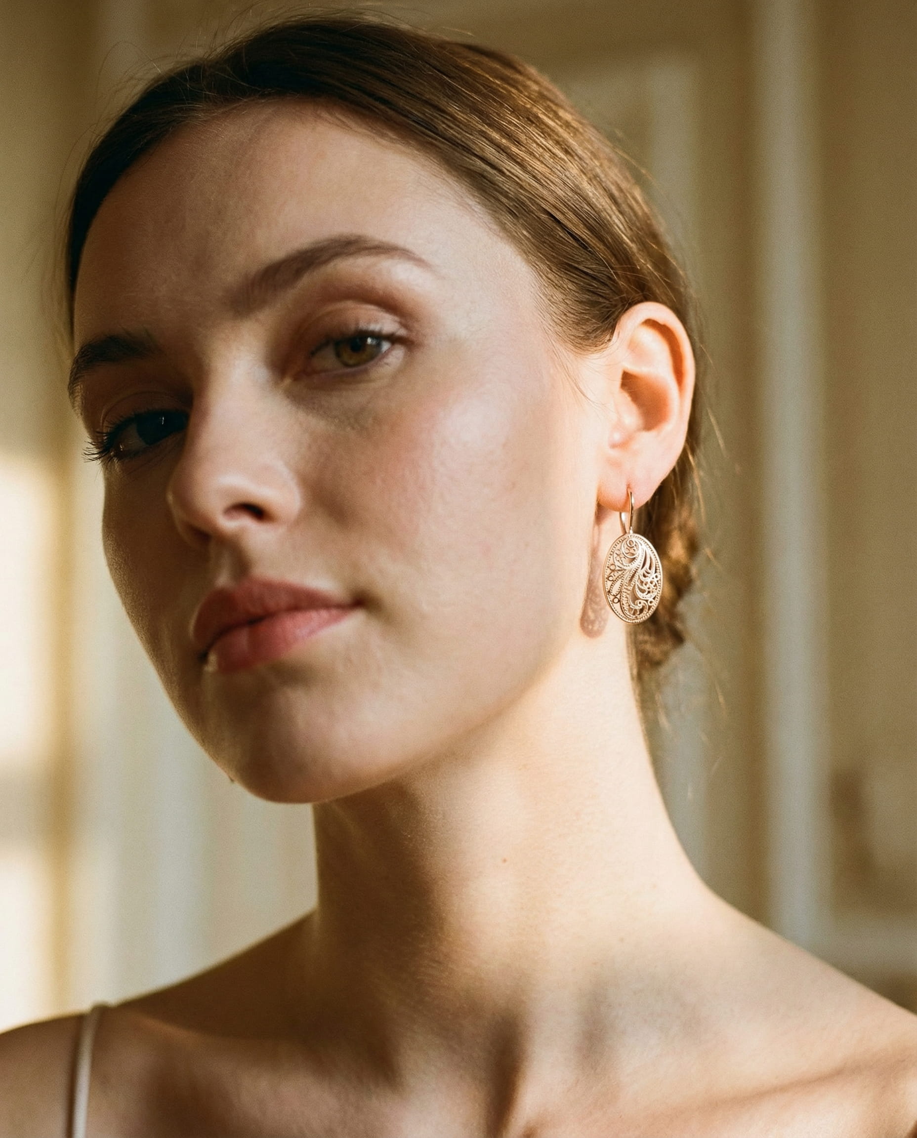 Elegant Sparkling Gold Earrings