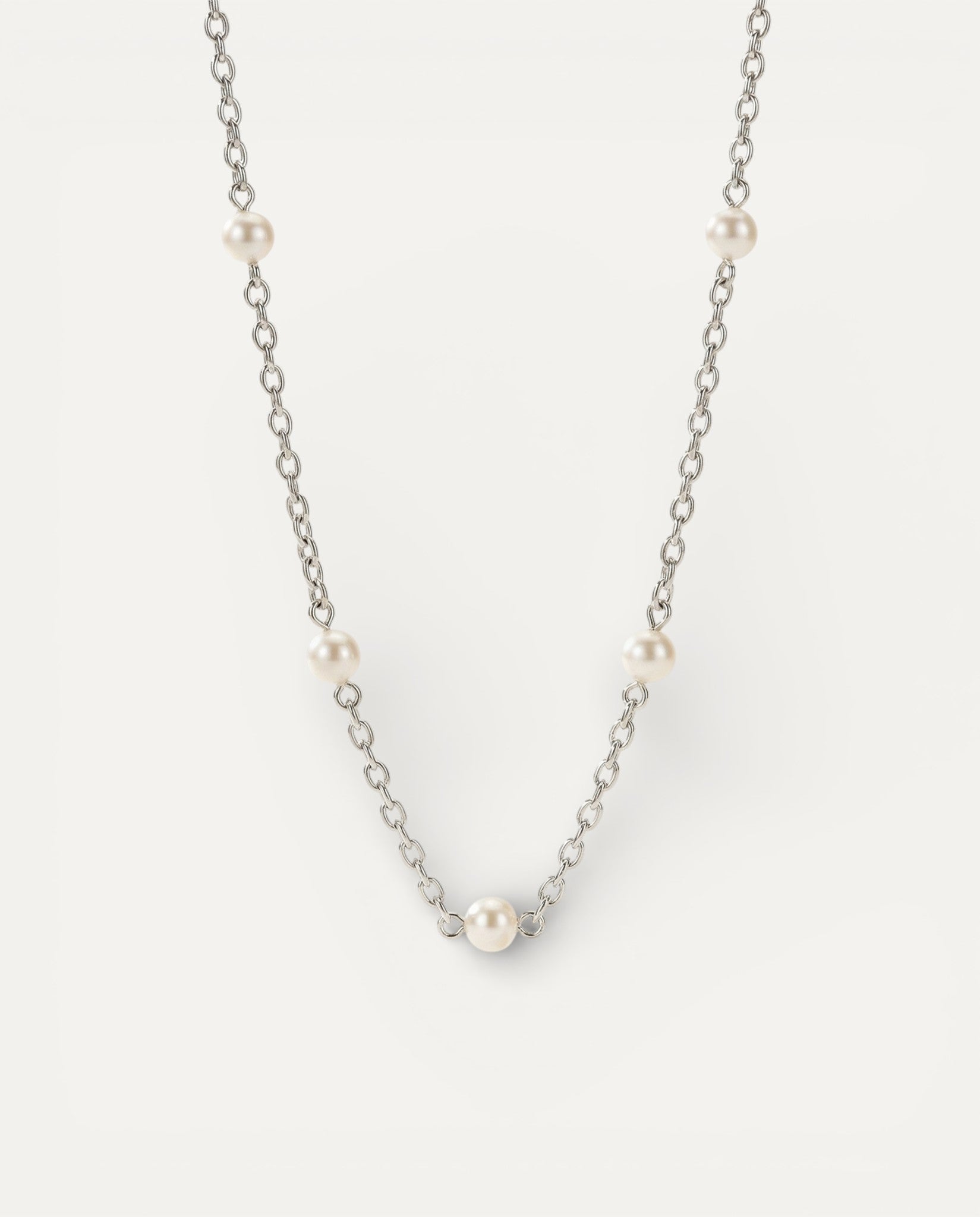 Elegant Sparkling Pearl Necklace