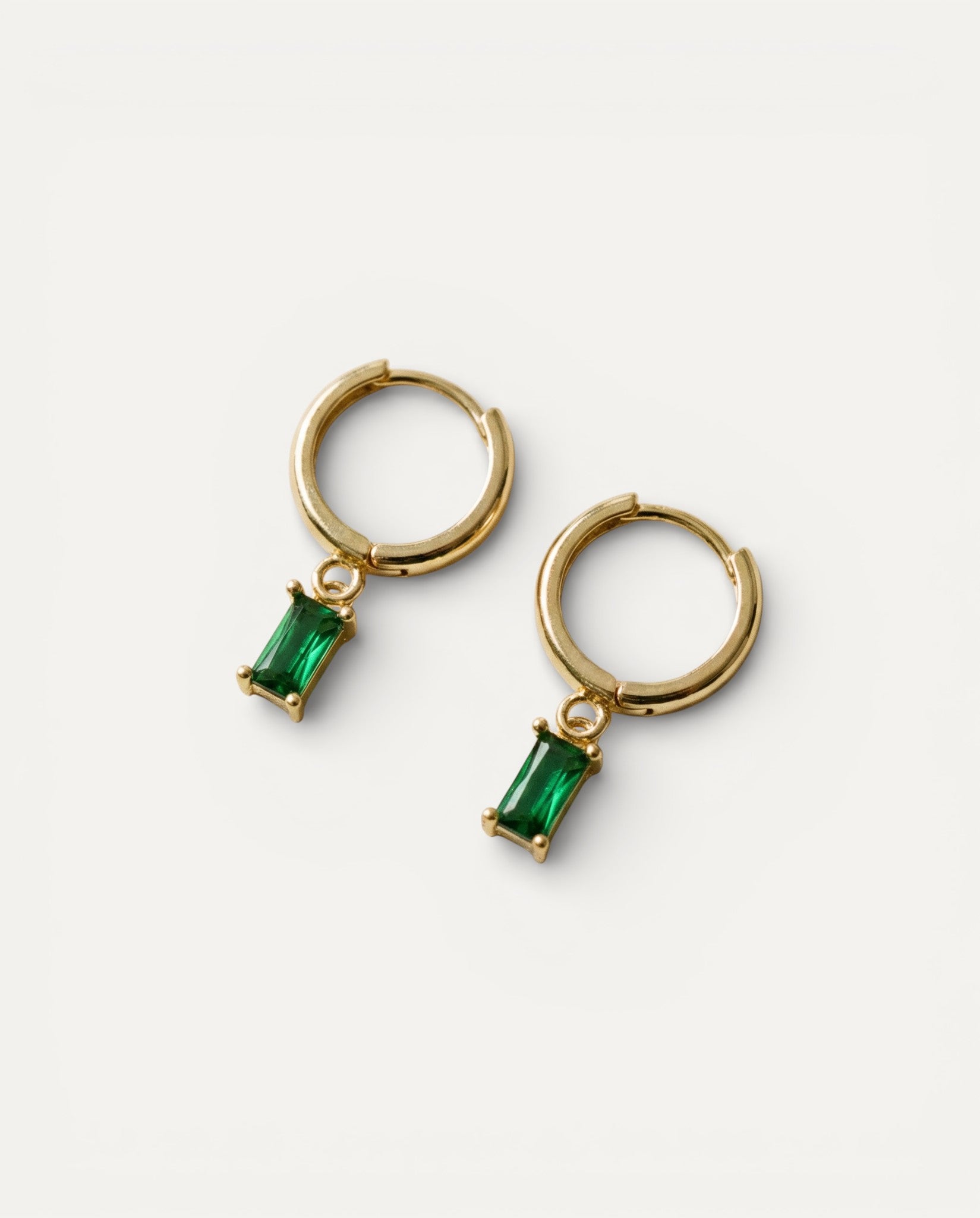 Luisa Elegant Emerald Earrings