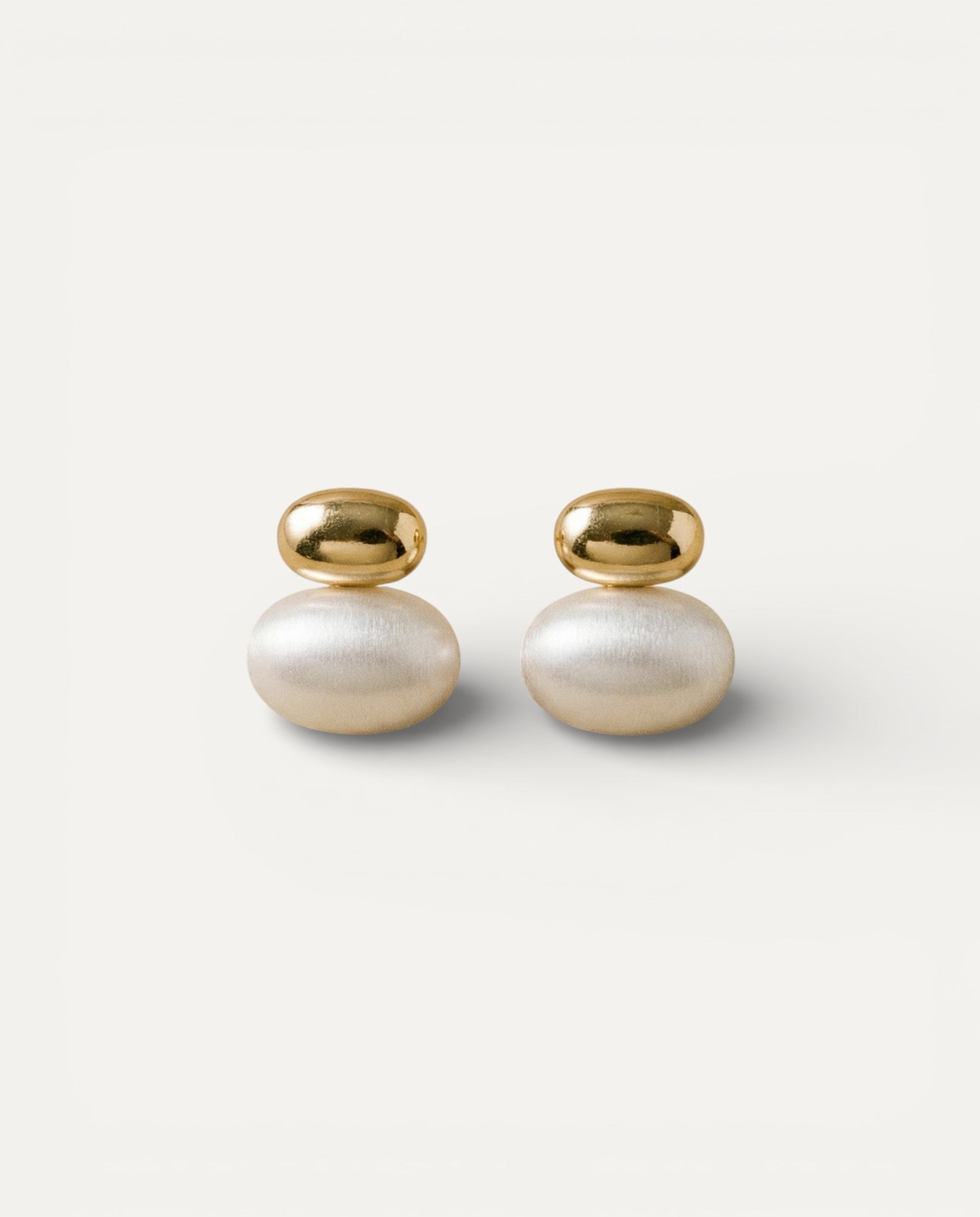Gold Oval Pearl Earrings