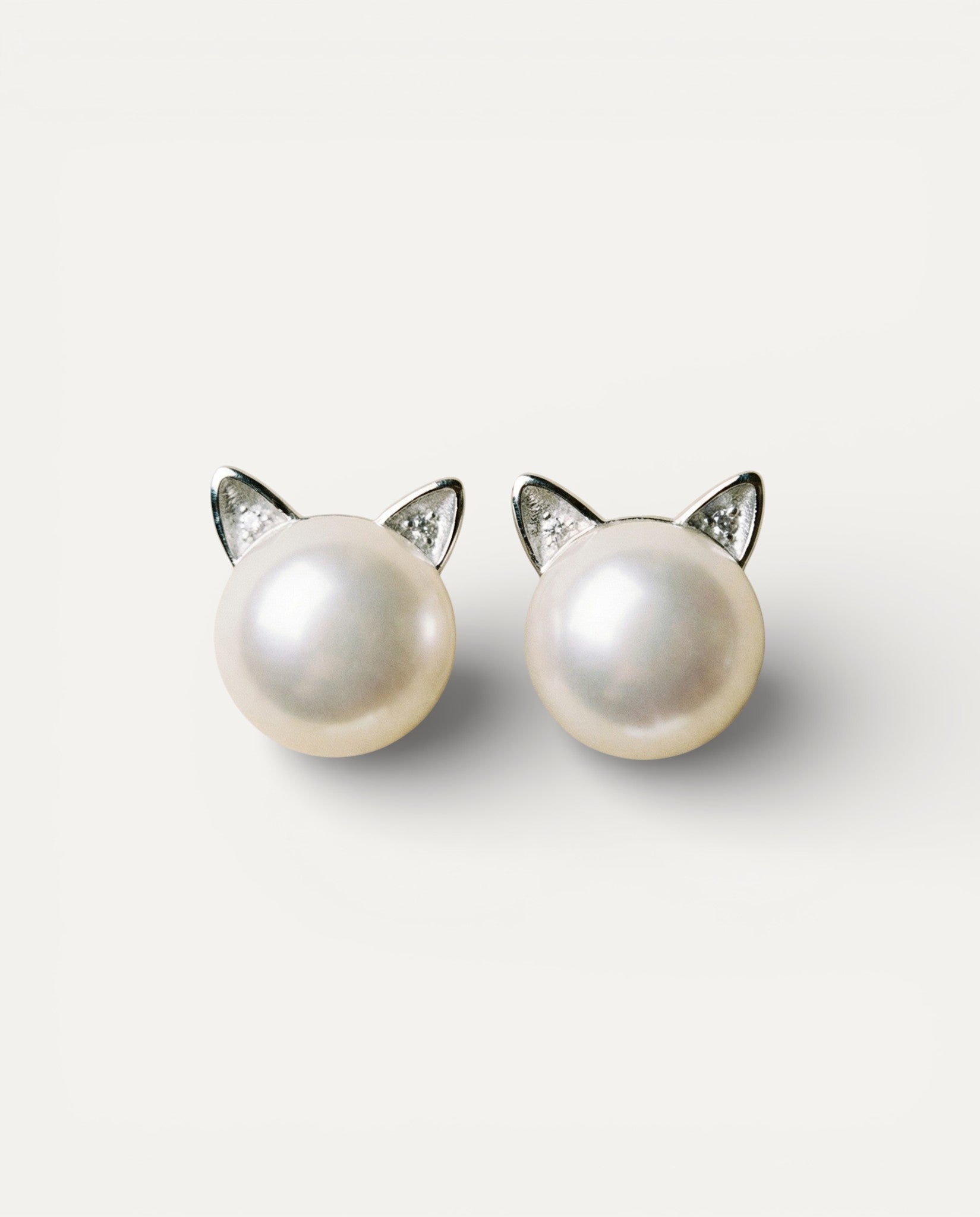 Earrings Kittens with Cultured Pearls and Silver