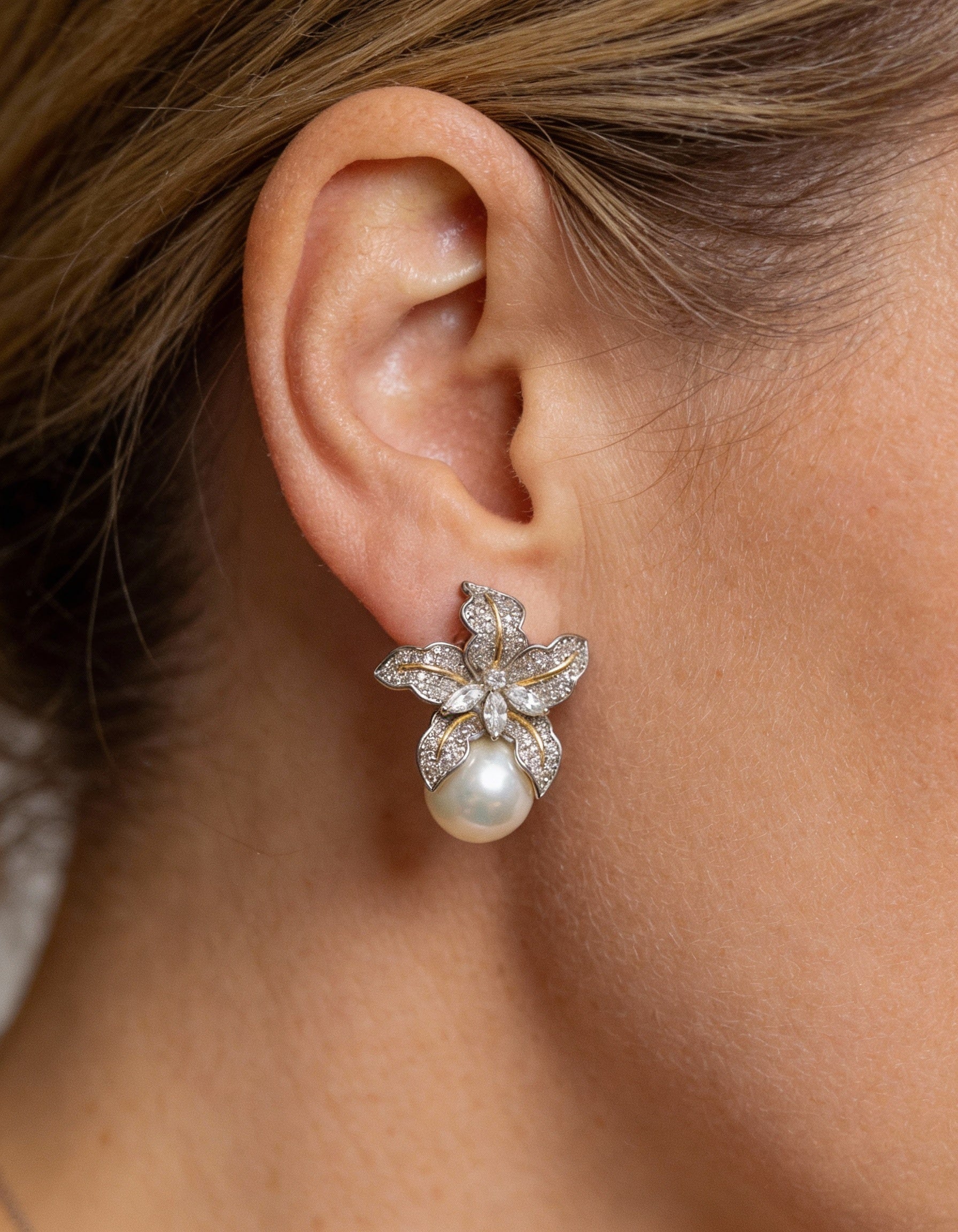 Elegant Floral Pearl Earrings